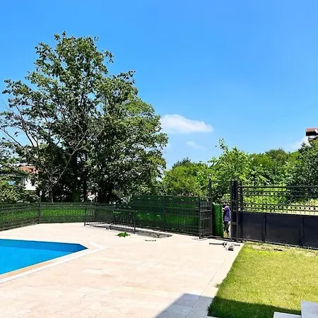 White 빌라 사판자